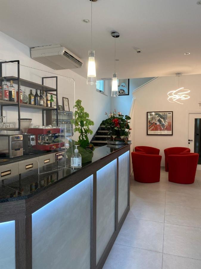 Hotel Silver Rimini Exterior photo