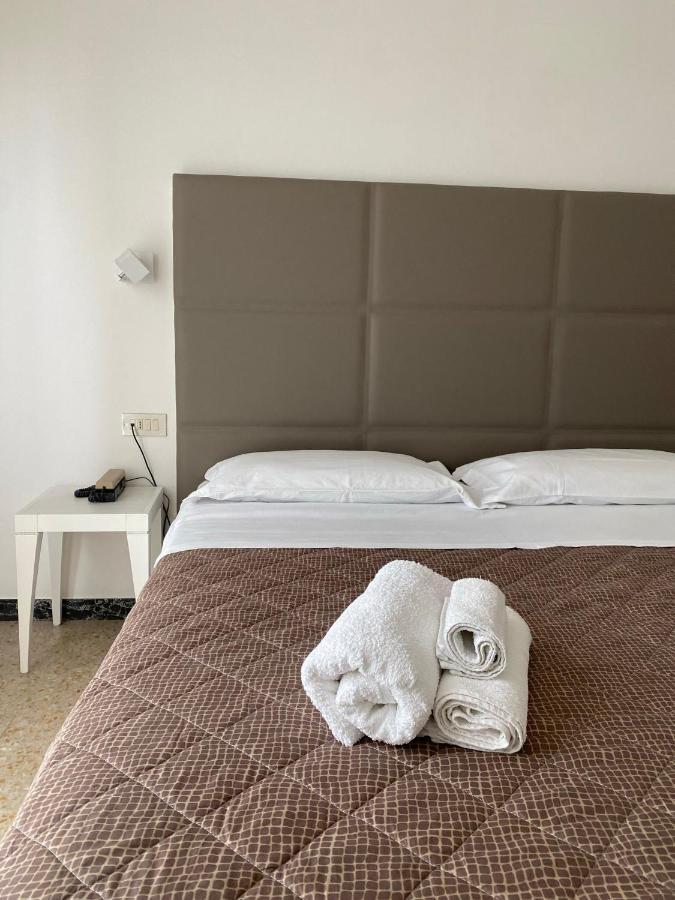 Hotel Silver Rimini Exterior photo
